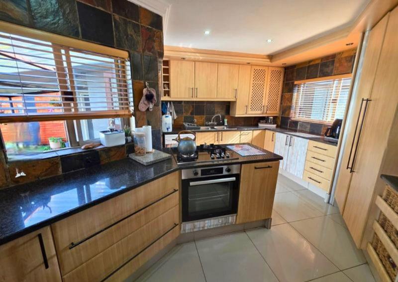3 Bedroom Property for Sale in Blue Gill Estate Gauteng