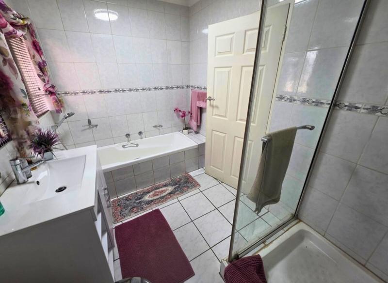 3 Bedroom Property for Sale in Blue Gill Estate Gauteng