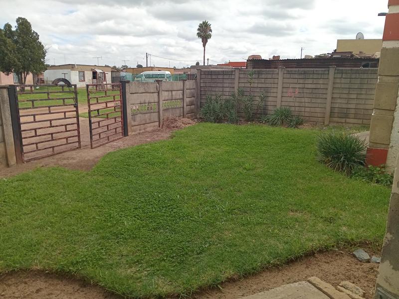 2 Bedroom Property for Sale in Bophelong Gauteng