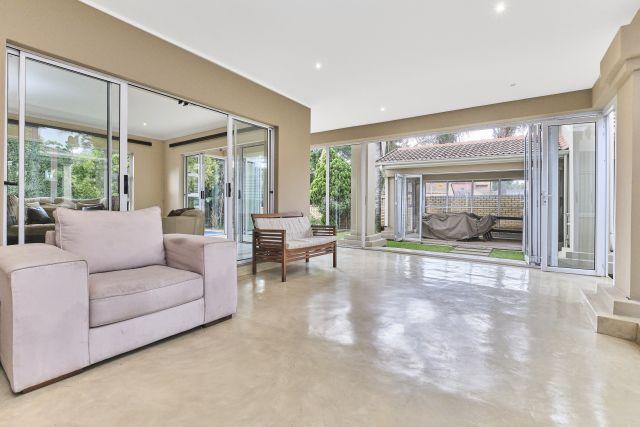 5 Bedroom Property for Sale in Sunninghill Gauteng