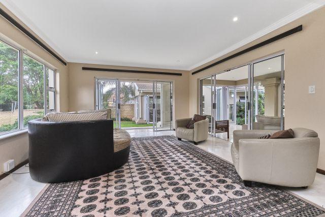 5 Bedroom Property for Sale in Sunninghill Gauteng