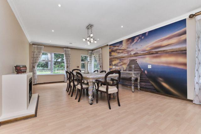 5 Bedroom Property for Sale in Sunninghill Gauteng