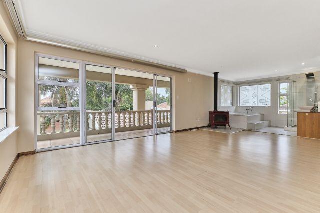 5 Bedroom Property for Sale in Sunninghill Gauteng