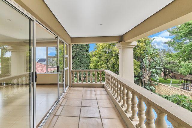 5 Bedroom Property for Sale in Sunninghill Gauteng