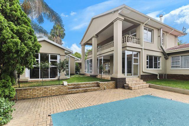 5 Bedroom Property for Sale in Sunninghill Gauteng