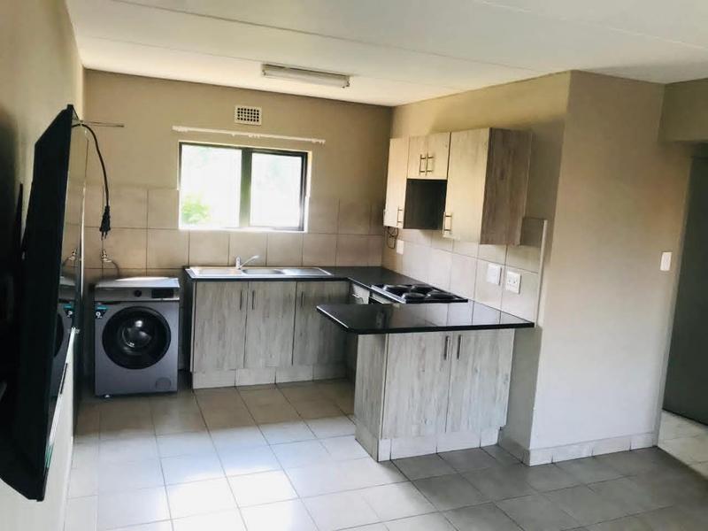 2 Bedroom Property for Sale in La Montagne Gauteng