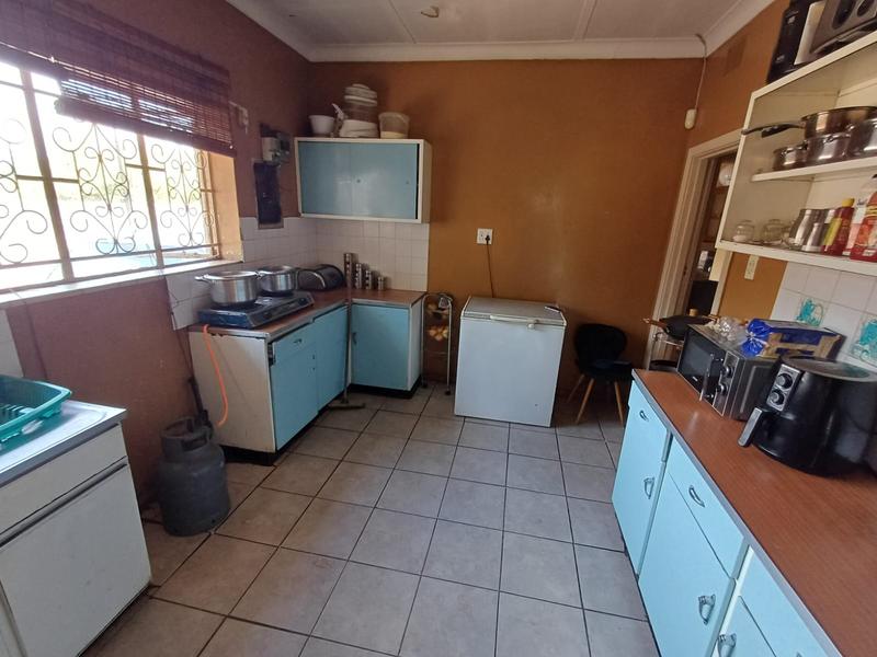 4 Bedroom Property for Sale in Vanderbijlpark Cw 6 Gauteng