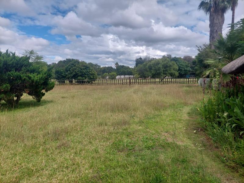 4 Bedroom Property for Sale in Magaliesmoot Gauteng