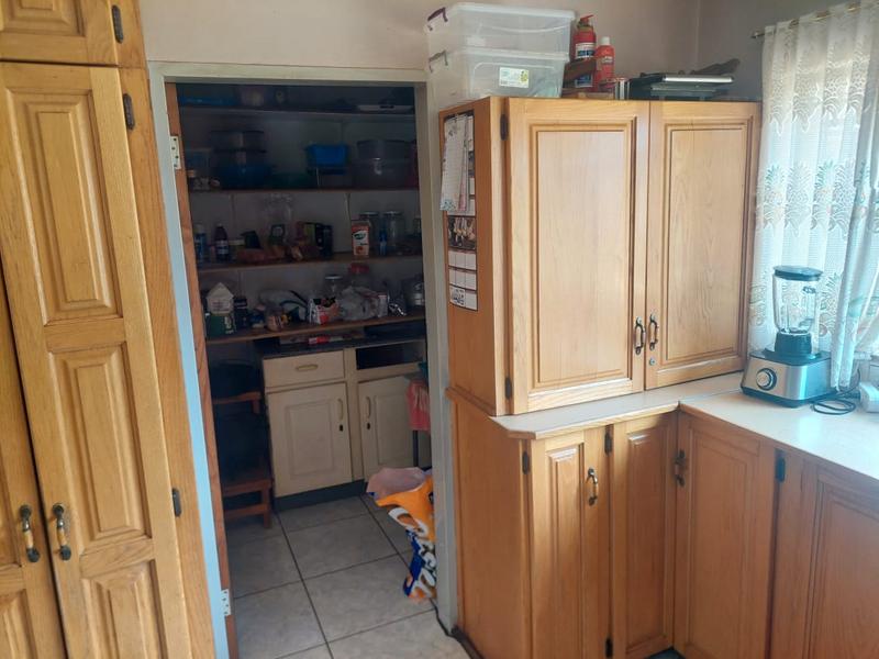 4 Bedroom Property for Sale in Magaliesmoot Gauteng