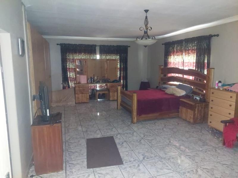 4 Bedroom Property for Sale in Magaliesmoot Gauteng