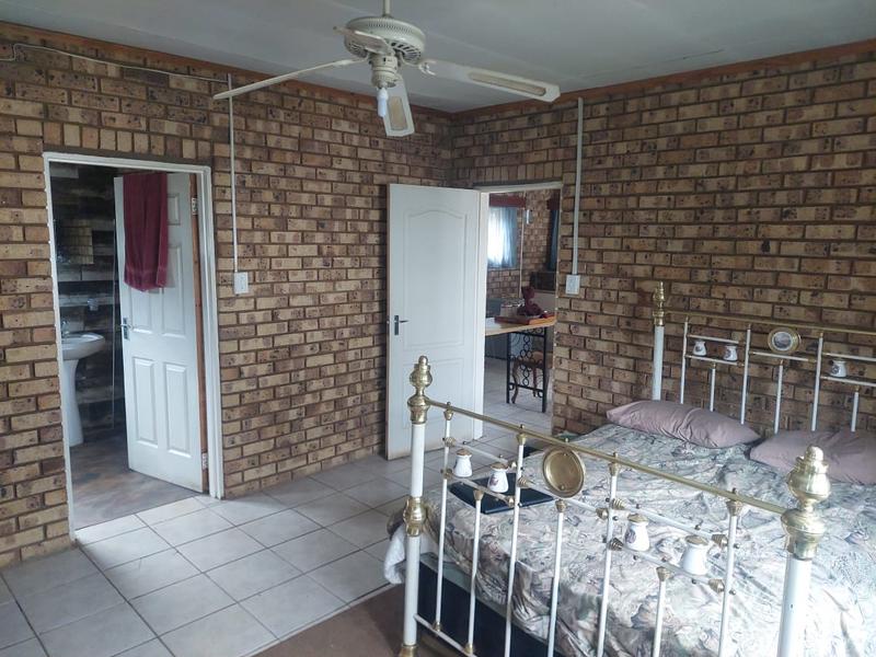 4 Bedroom Property for Sale in Magaliesmoot Gauteng