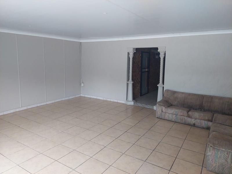 4 Bedroom Property for Sale in Magaliesmoot Gauteng