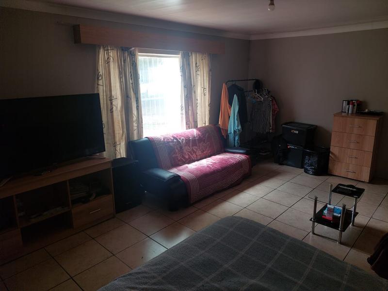 4 Bedroom Property for Sale in Magaliesmoot Gauteng