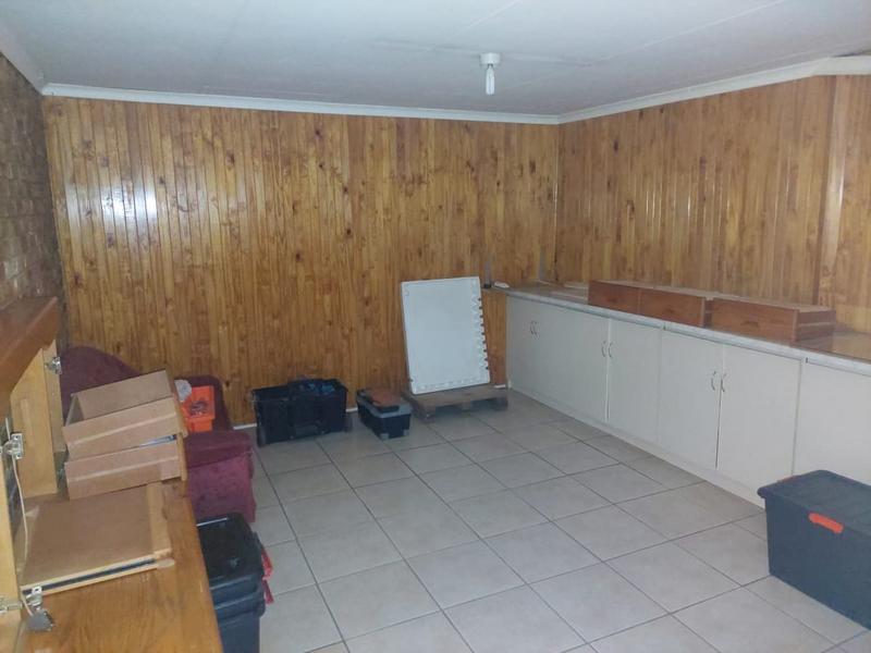 4 Bedroom Property for Sale in Magaliesmoot Gauteng