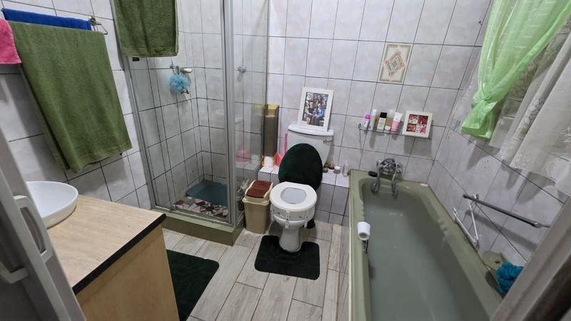 3 Bedroom Property for Sale in Magalieskruin Gauteng