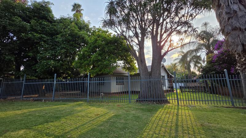 4 Bedroom Property for Sale in Magalieskruin Gauteng