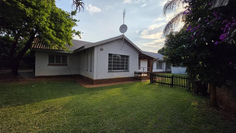 4 Bedroom Property for Sale in Magalieskruin Gauteng