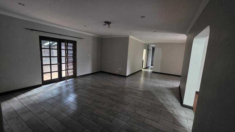 4 Bedroom Property for Sale in Magalieskruin Gauteng