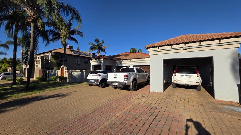 4 Bedroom Property for Sale in Montana Tuine Gauteng