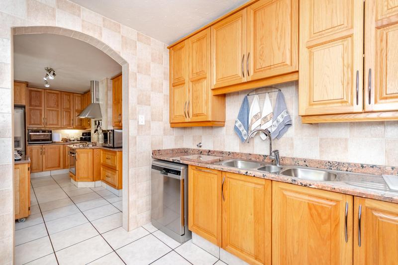 3 Bedroom Property for Sale in Sunward Park Gauteng