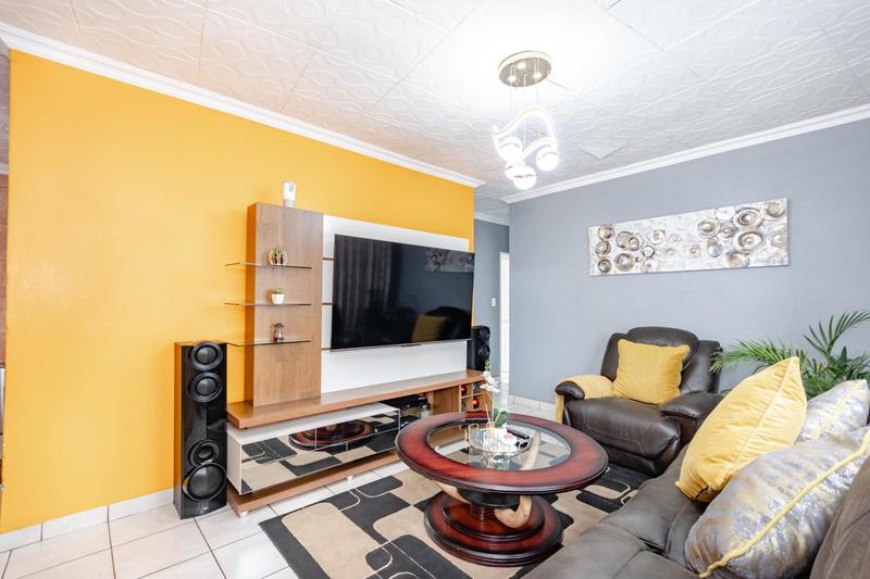 3 Bedroom Property for Sale in Roodekop Gauteng