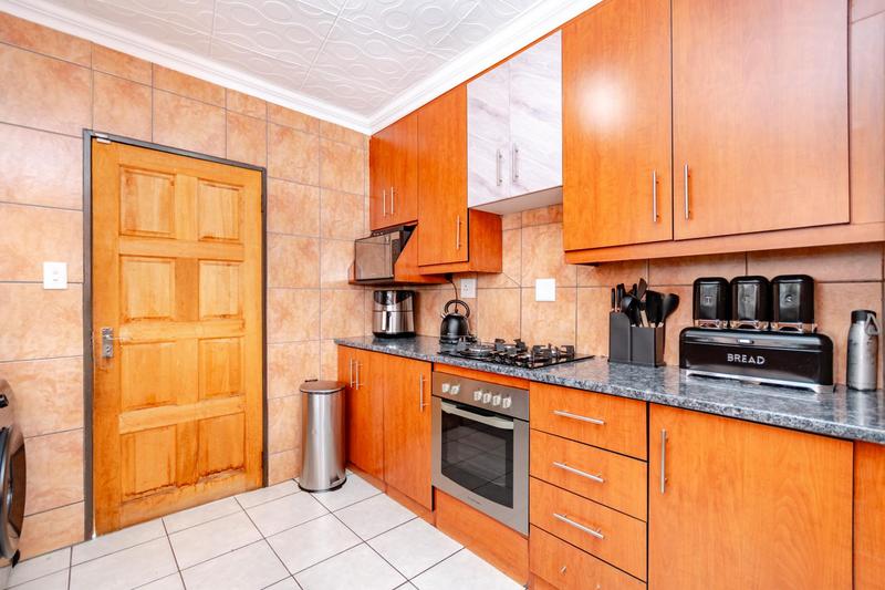 3 Bedroom Property for Sale in Roodekop Gauteng