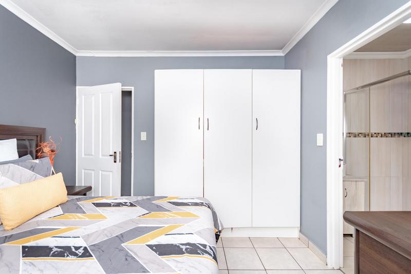 3 Bedroom Property for Sale in Roodekop Gauteng