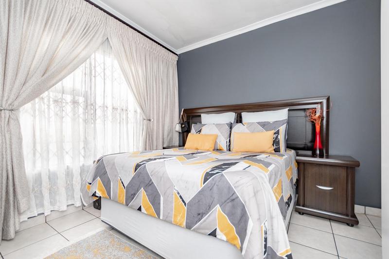 3 Bedroom Property for Sale in Roodekop Gauteng