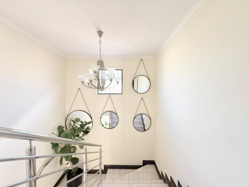 To Let 3 Bedroom Property for Rent in Broadacres Gauteng