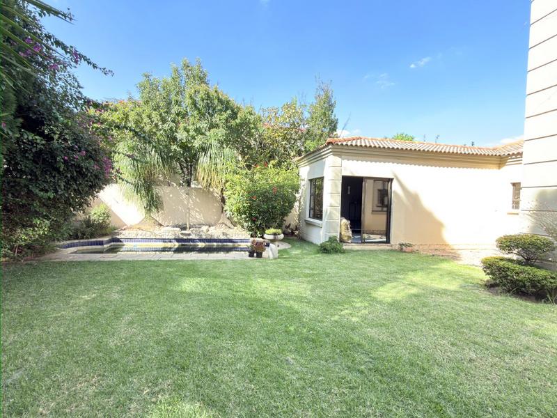 To Let 3 Bedroom Property for Rent in Broadacres Gauteng