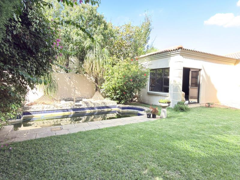 To Let 3 Bedroom Property for Rent in Broadacres Gauteng