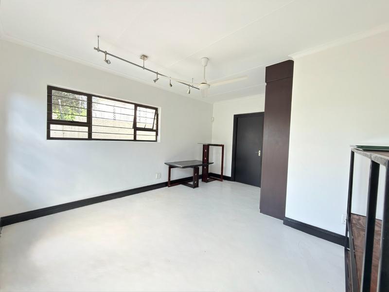 To Let 3 Bedroom Property for Rent in Broadacres Gauteng