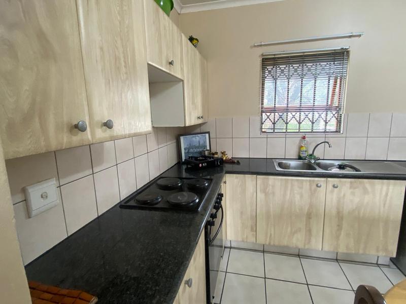 To Let 2 Bedroom Property for Rent in Fourways Gauteng