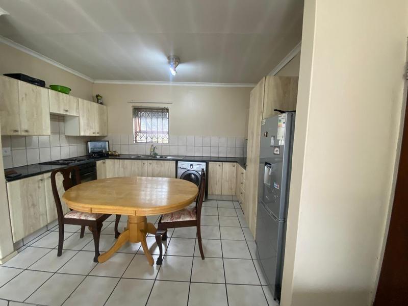 To Let 2 Bedroom Property for Rent in Fourways Gauteng