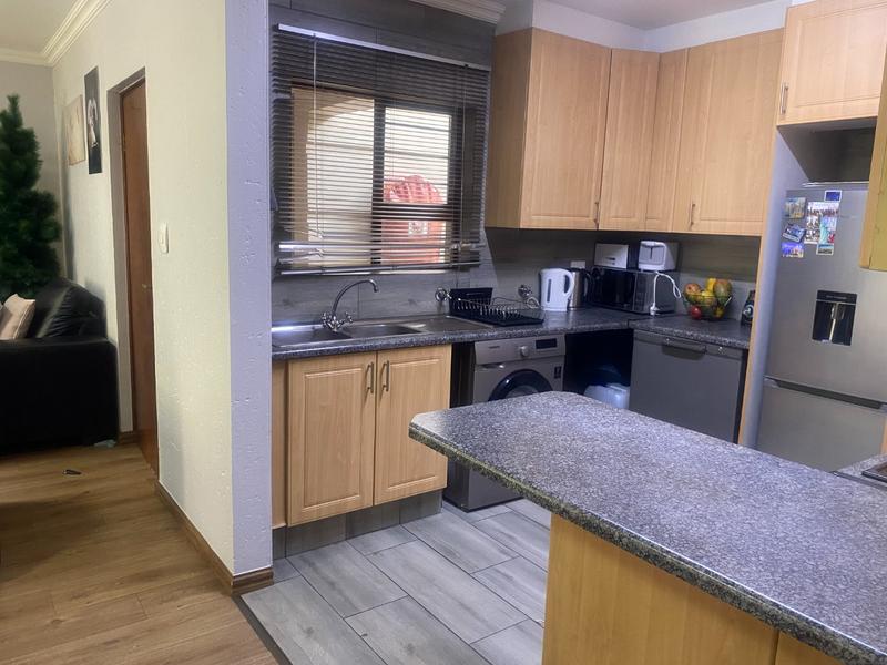 To Let 3 Bedroom Property for Rent in Lonehill Gauteng