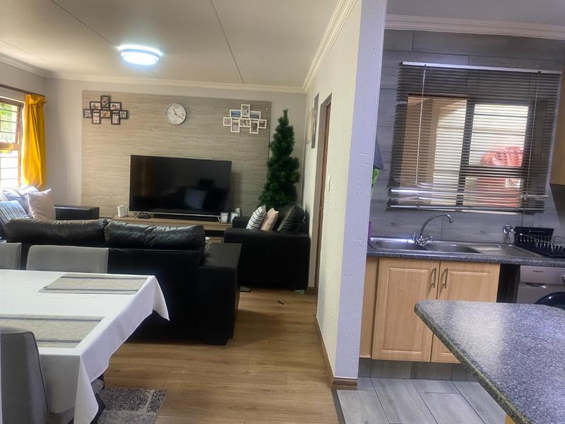 To Let 3 Bedroom Property for Rent in Lonehill Gauteng