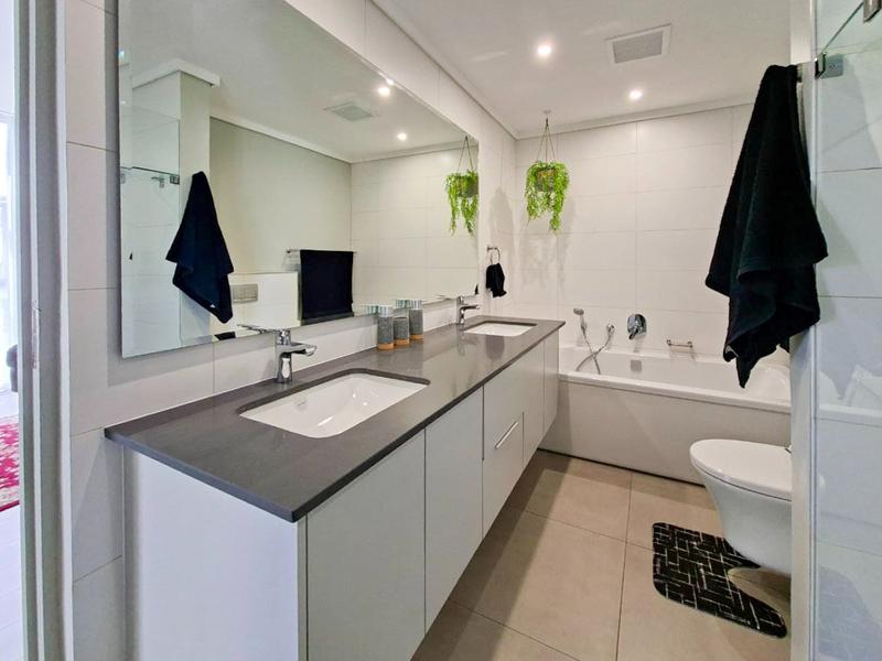 To Let 2 Bedroom Property for Rent in Midstream Estate Gauteng