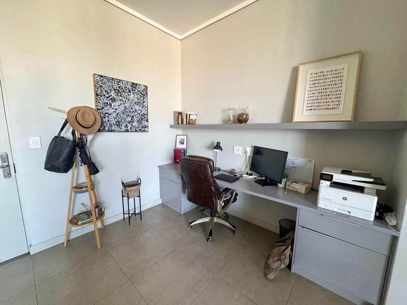 To Let 2 Bedroom Property for Rent in Midstream Estate Gauteng