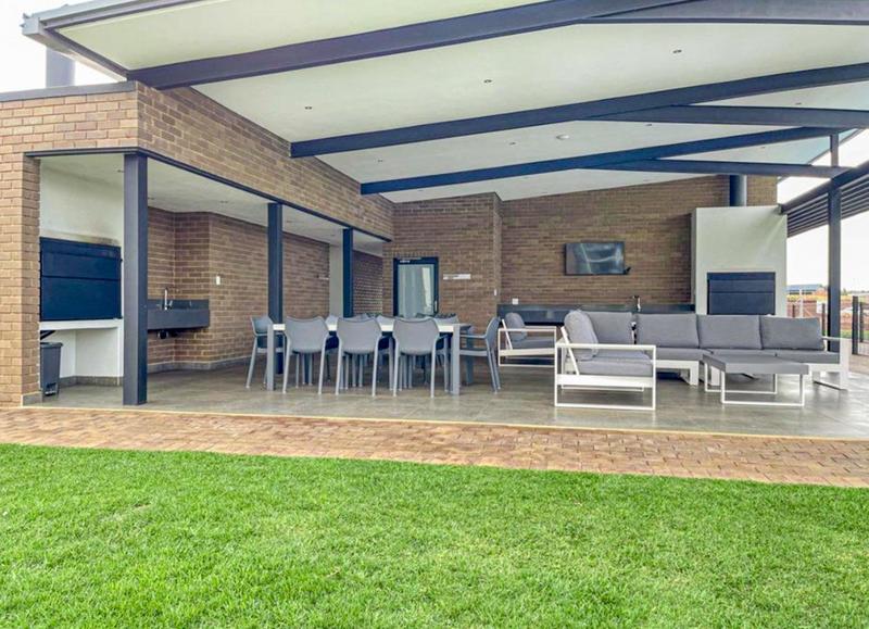 To Let 3 Bedroom Property for Rent in Midstream Estate Gauteng