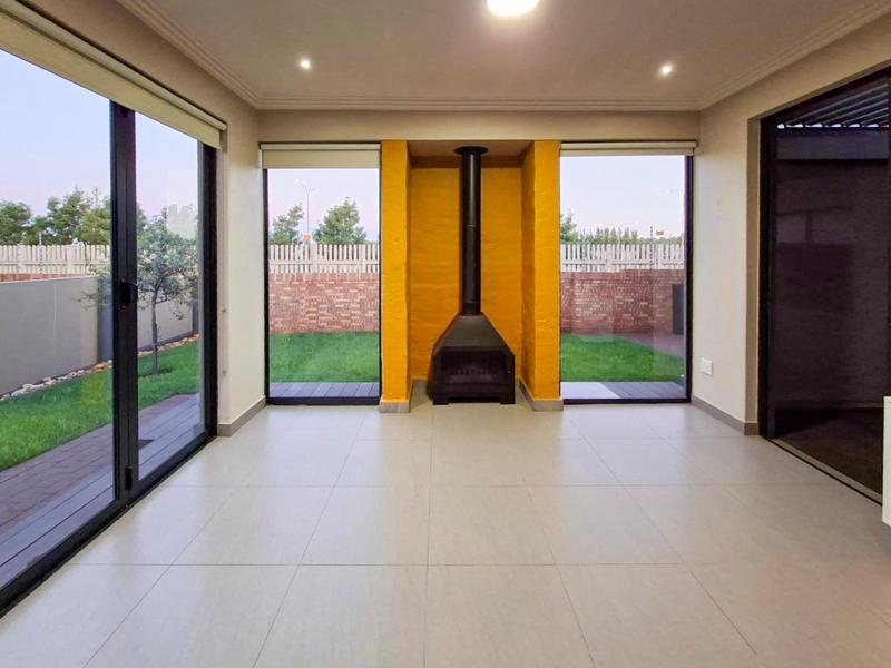 3 Bedroom Property for Sale in Midstream Estate Gauteng