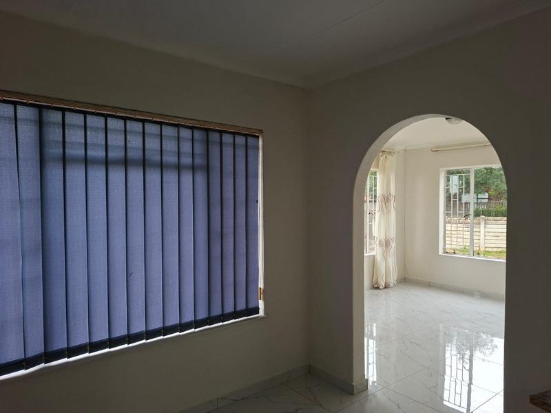 2 Bedroom Property for Sale in Bonaero Park Gauteng