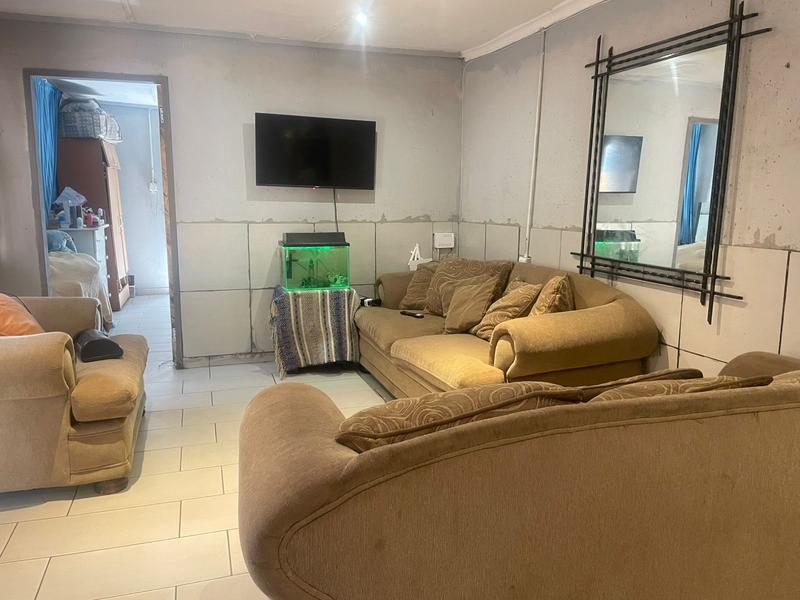 1 Bedroom Property for Sale in Bonaero Park Gauteng