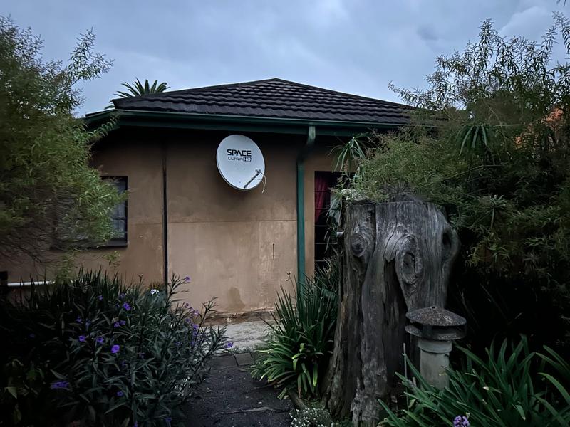 To Let 1 Bedroom Property for Rent in Terenure Gauteng