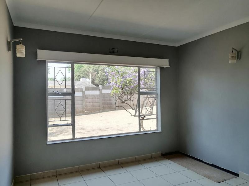3 Bedroom Property for Sale in Bonaero Park Gauteng