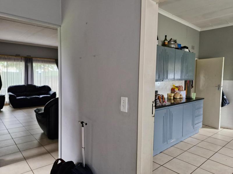 3 Bedroom Property for Sale in Bonaero Park Gauteng