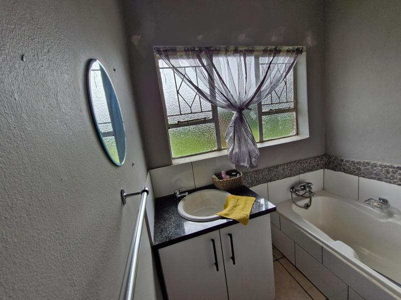 3 Bedroom Property for Sale in Bonaero Park Gauteng