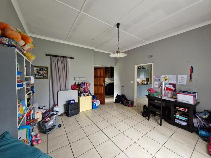 3 Bedroom Property for Sale in Bonaero Park Gauteng
