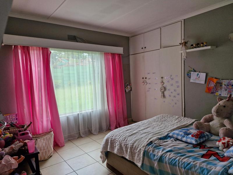 3 Bedroom Property for Sale in Bonaero Park Gauteng