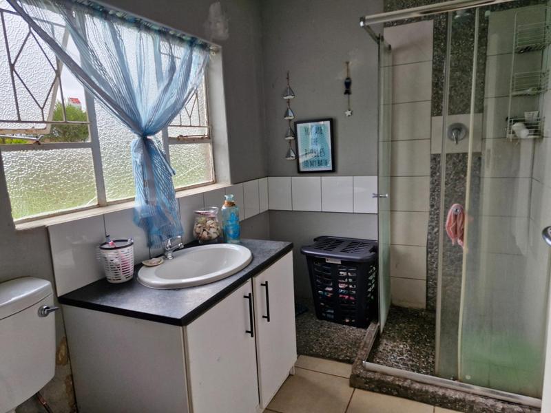 3 Bedroom Property for Sale in Bonaero Park Gauteng