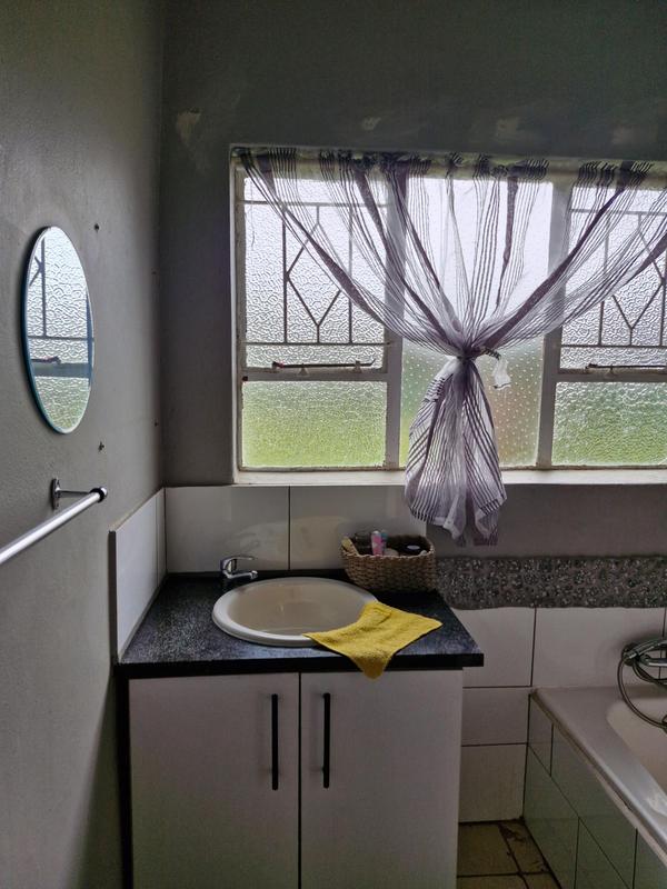 3 Bedroom Property for Sale in Bonaero Park Gauteng